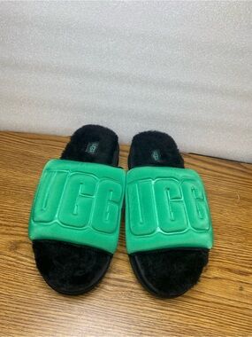 UGG Maxi Graphic Platform Real Lamb Fur Sandal Slippers Green Black Womens 9 New